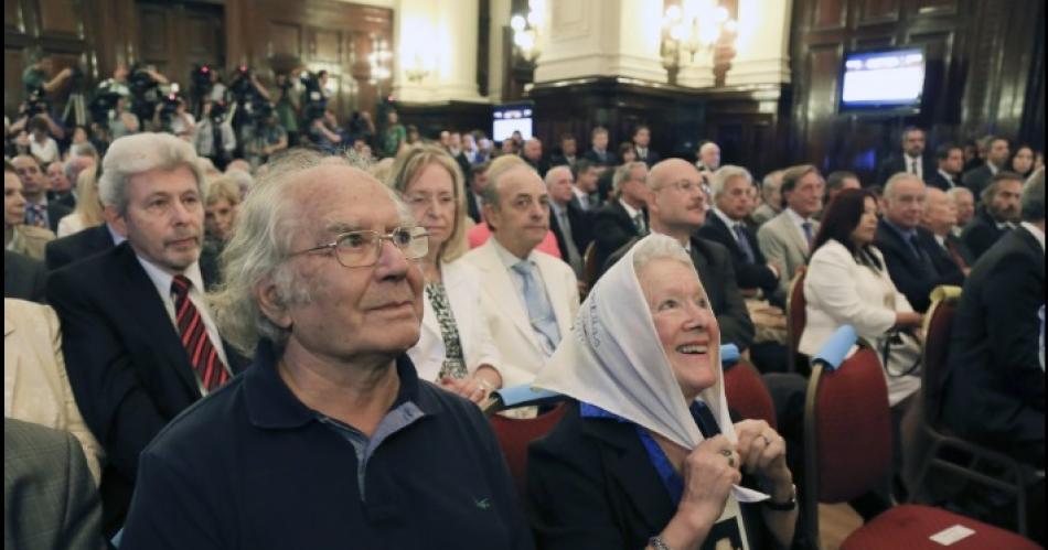 Adolfo Pérez Esquivel Premio Nóbel de la Paz una de las caras visibles de esta arremetida contra Javier Milei