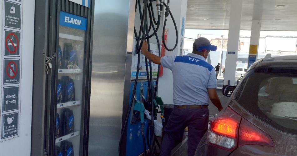 Combustibles subiriacutean un 10 en mayo y los peajes aumentan un 200-en-porciento- desde mantildeana