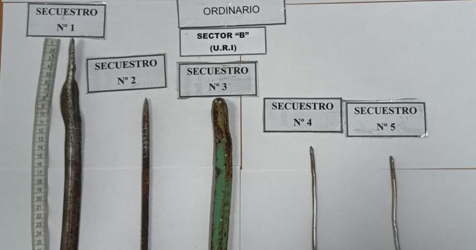 Requisas en caacuterceles federales- el SPF incautoacute 41 teleacutefonos y 70 facas