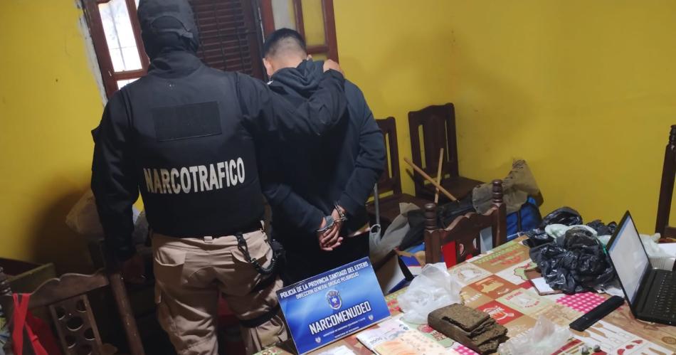 Detienen a una banda de saltentildeos con maacutes de 2 kilos de cocaiacutena en Pellegrini