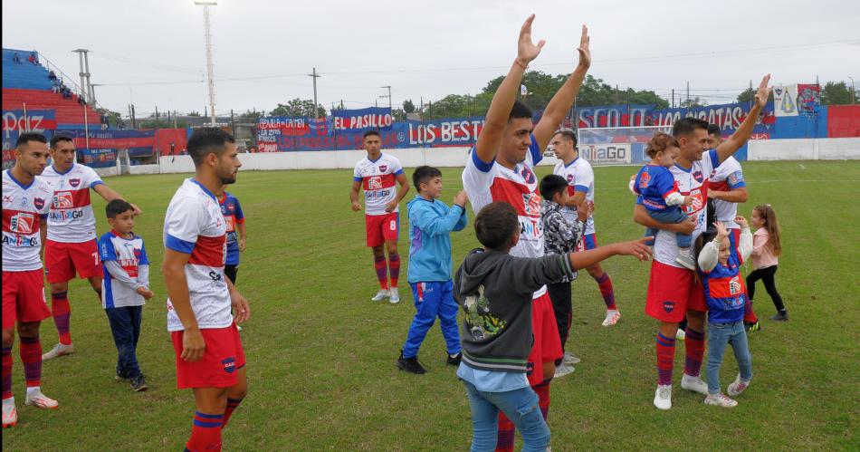 Guumlemes recibe a Ferro con la misioacuten de cortar una larga sequiacutea