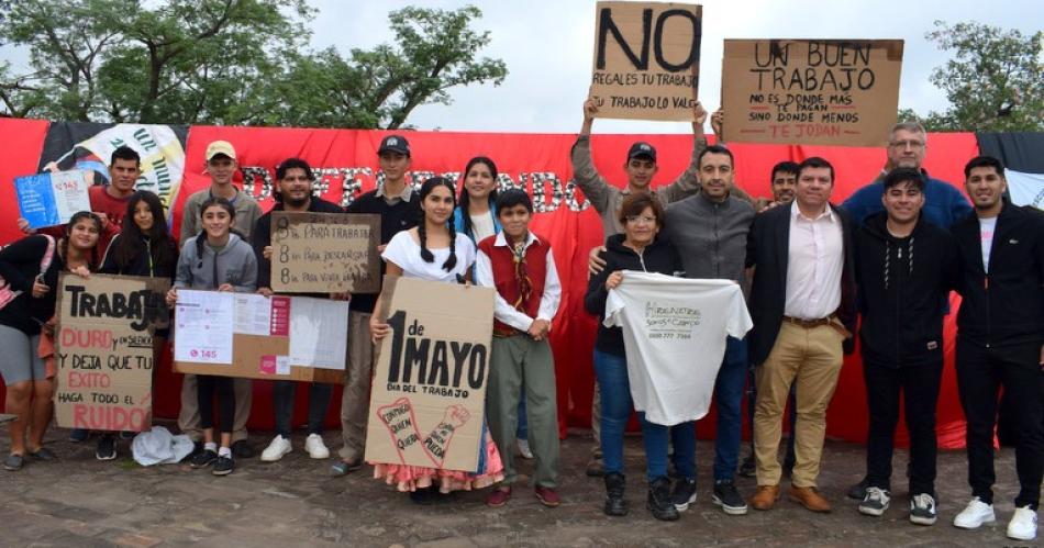 Acto en Villa Atamisqui bajo el lema Defendemos nuestros derechos