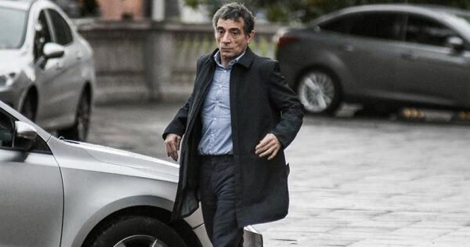 Levantan orden de arresto contra el proacutefugo Pepiacuten Rodriacuteguez Simoacuten