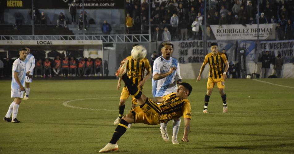 Mitre no levanta cabeza- con el debut de Sciacqua como DT perdioacute ante Temperley