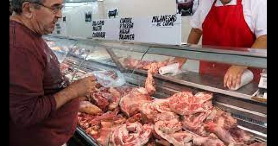 La ingesta de carne sigue en su peor registro en 30 antildeos