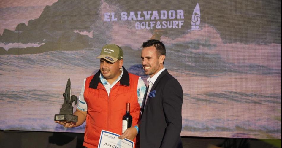 Exitoso comienzo para el primer torneo El Salvador golf amp surf