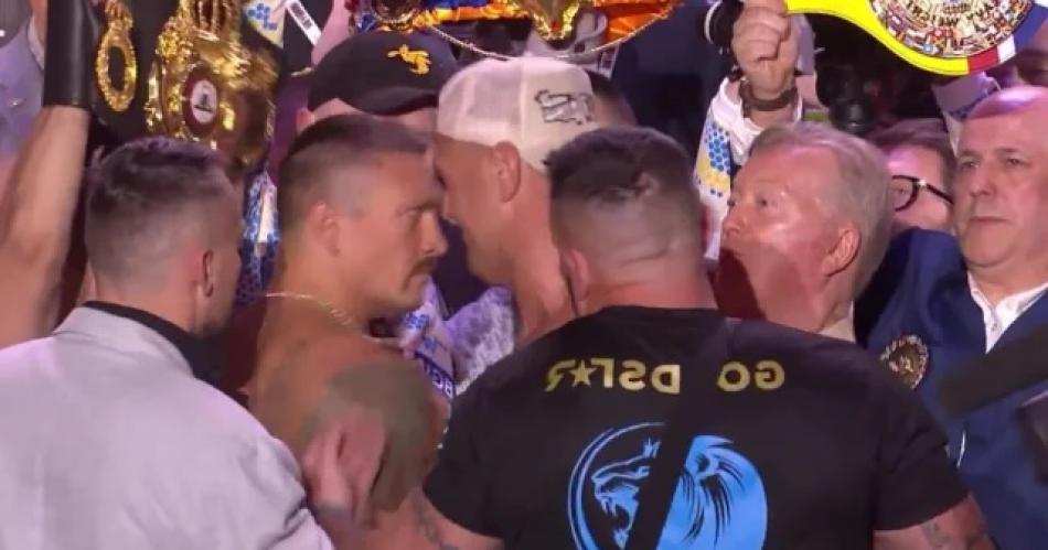 VIDEO- empujones e incidentes en el cara a cara de Tyson Fury y Oleksandr Usyk