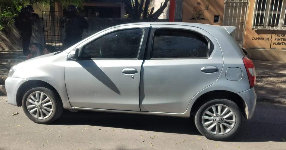 Pretendiacutean vender en un desarmadero auto que fue robado en Coacuterdoba