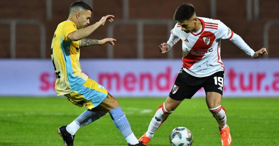 Bombazo- Temperley eliminoacute a River por penales y seraacute rival de Mitre en octavos