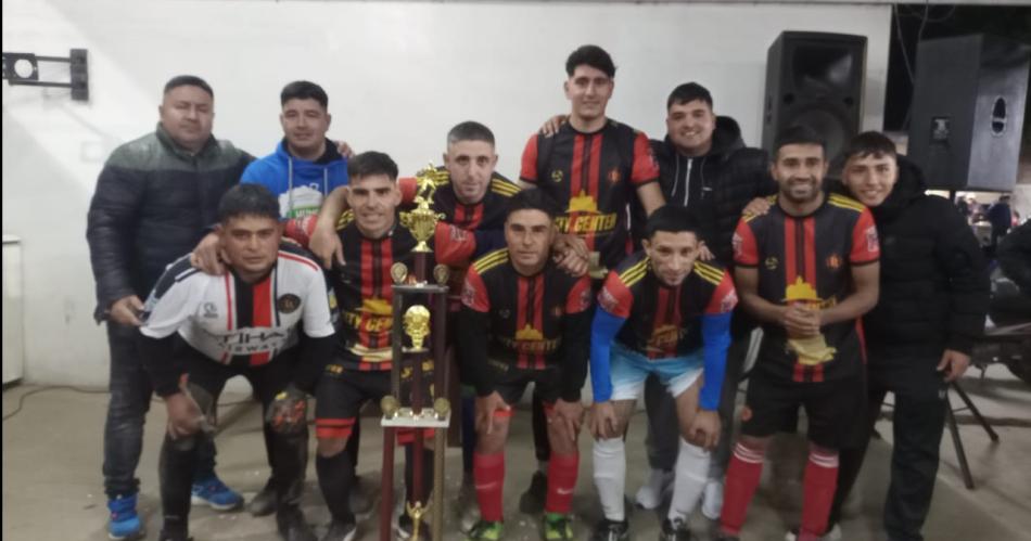 La Resaca se consagroacute campeoacuten en el torneo de fuacutetbol desarrollado en Friacuteas