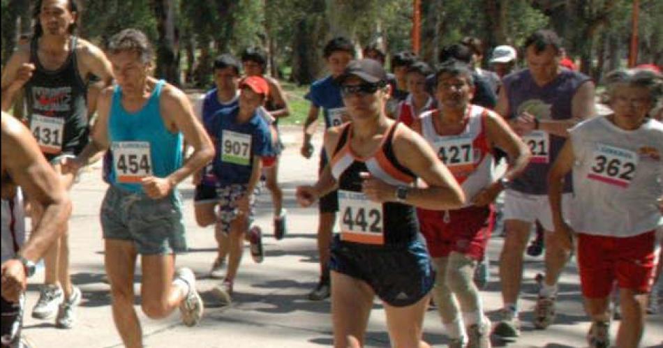 Todo listo para la prueba del domingo- Correr para crear sonrisas en la capital santiaguentildea