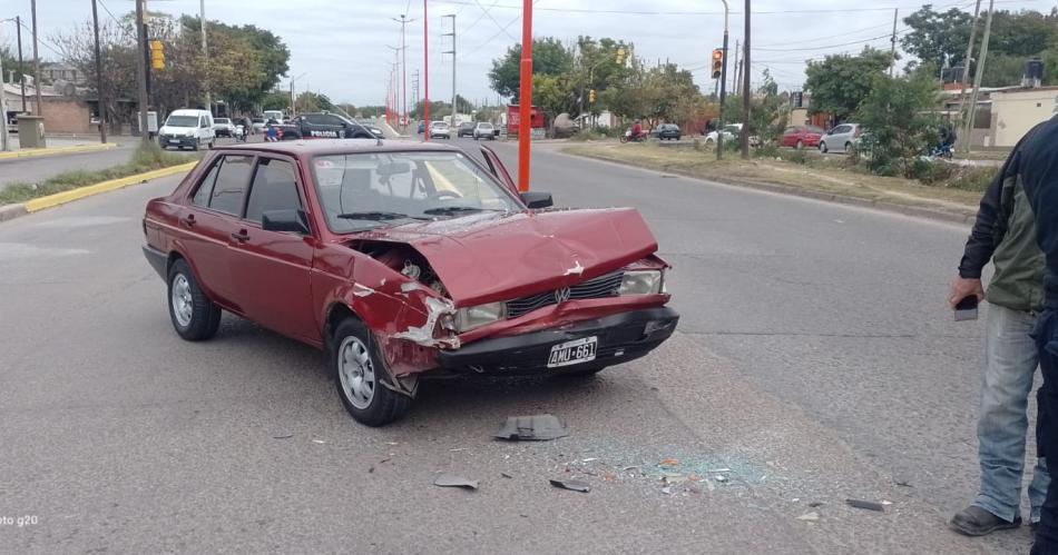 Una abogada y su hija heridas al chocar con auto de comerciantes