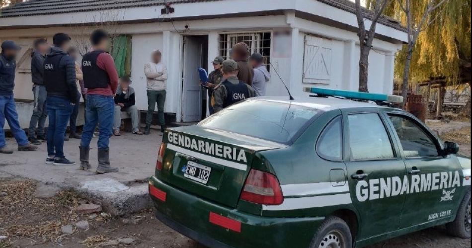 Rescatan a 13 viacutectimas de explotacioacuten laboral en Neuqueacuten