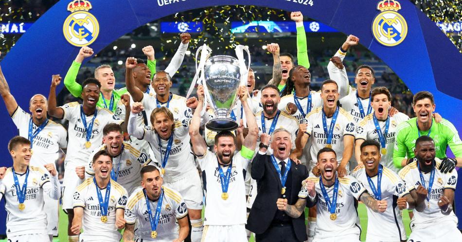 Real Madrid se consagroacute campeoacuten y levantoacute por 15ordf vez la Orejona