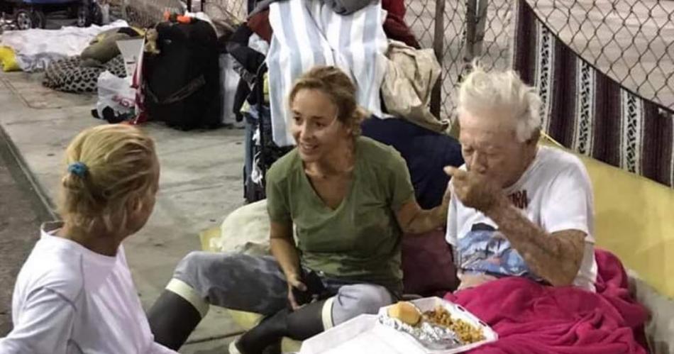 Hermanos de la calle extiende su mano solidaria para los sin techo de  Miami 