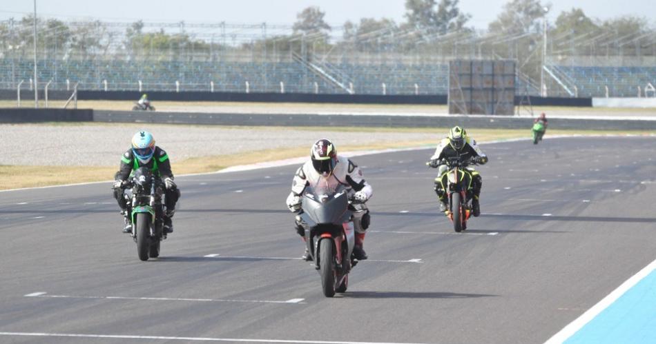 Mucha adrenalina en la segunda jornada en pista