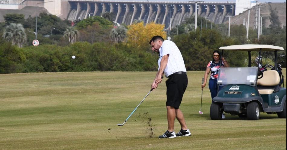 El Termas de Riacuteo Hondo Golf Club recibioacute a aficionados de todo el paiacutes