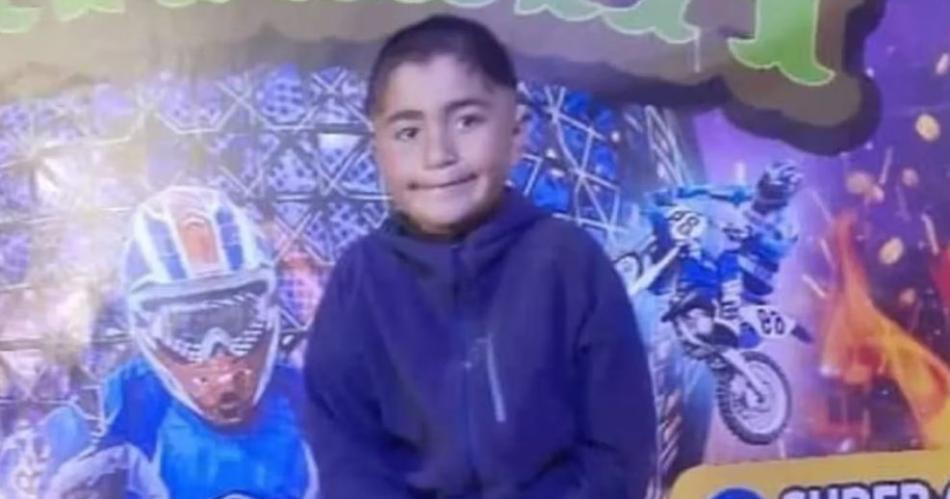 Horror- Un hombre matoacute a puntildealadas a su hijo de 8 antildeos