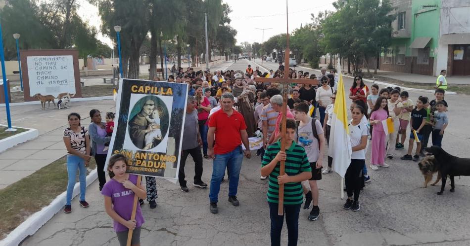 San Antonio de Padua emocionoacute a los choyanos en su fiesta chica