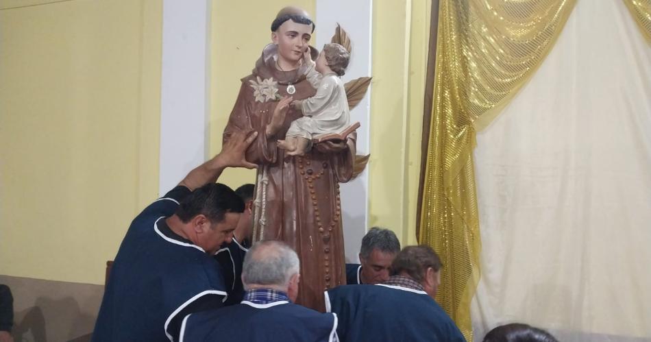 San Antonio de Padua emocionoacute a los choyanos en su fiesta chica