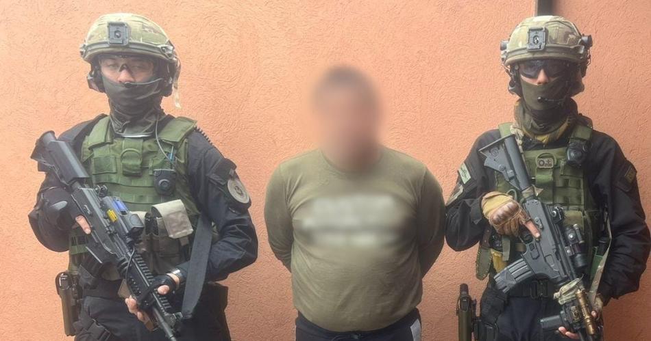 Detienen a ex policiacutea que hizo de todo- lo acusaron de homicidio y hasta fue pirata del asfalto