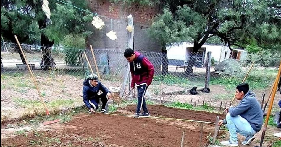 Cantildeada Escobar forma parte del programa Escuela Escala Metas