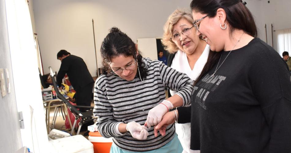 Destacan el impacto positivo de los llamados a las donaciones de sangre entre los joacutevenes