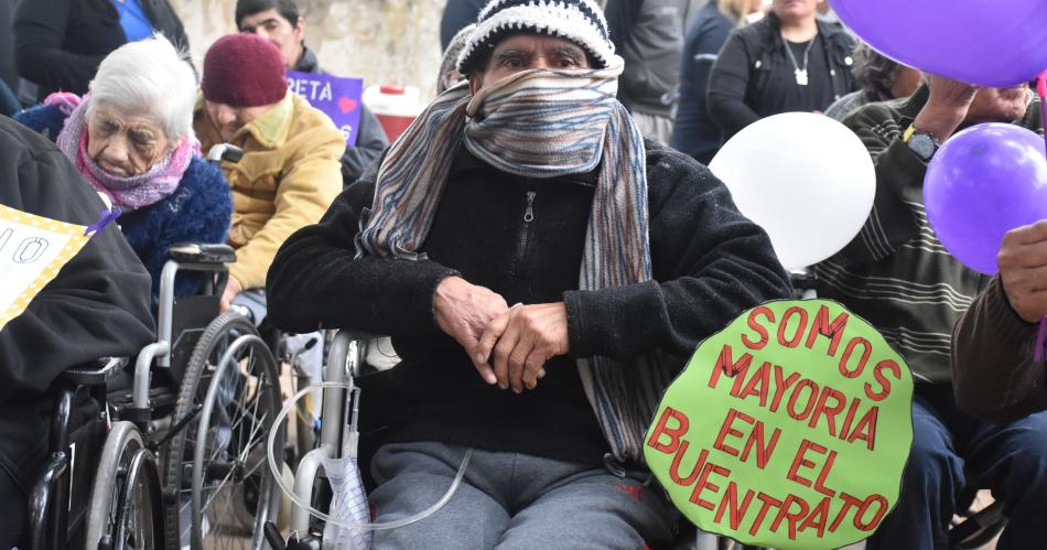 Jornada sobre el Diacutea de la Toma de Conciencia del Abuso y Maltrato en la vejez