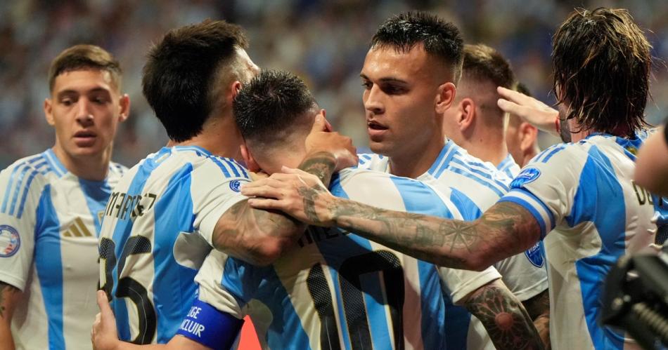 VIDEOS  Reviviacute los goles del debut de Argentina ante Canadaacute