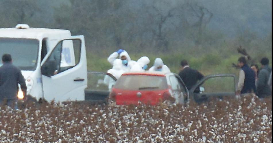 Hallan amenaza armada con recortes de diario en el auto donde estaban los cuerpos de Luz y Morena