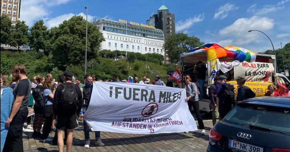 Milei llegoacute a Alemania en medio de protestas- coacutemo seraacute su agenda