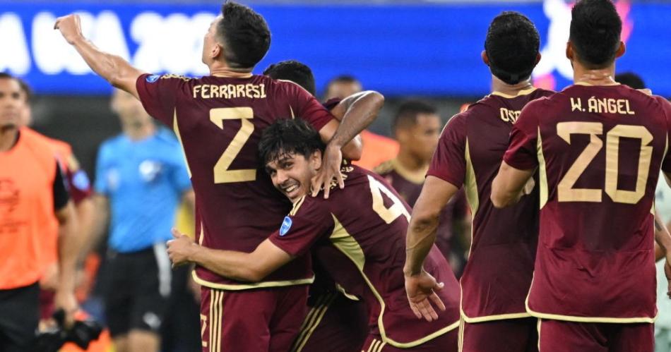 Venezuela le ganoacute a Meacutexico y se clasificoacute a los cuartos de final de la Copa Ameacuterica