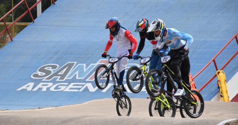 Apasionante final del 3deg Campeonato Argentino de BMX en Santiago del Estero