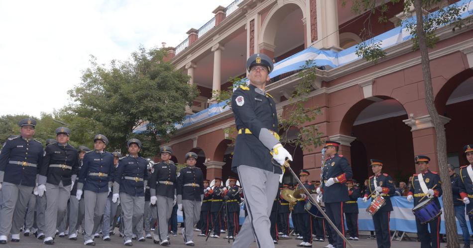 Las mejores fotos de los actos oficiales por el 208deg aniversario de la Independencia