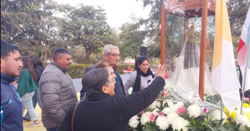 Villa La Punta honroacute a la Virgen del Carmen durante la fiesta chica