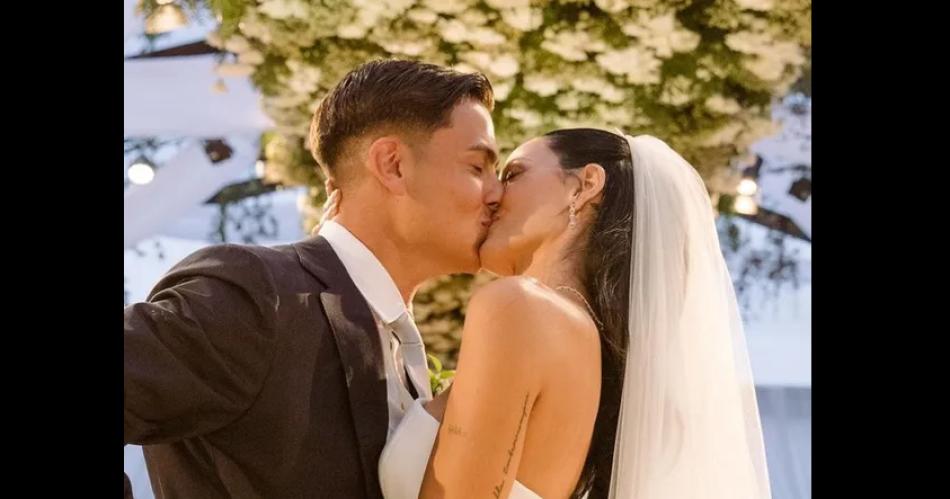 FOTOS  En imaacutegenes el casamiento de Oriana Sabatini y Paulo Dybala