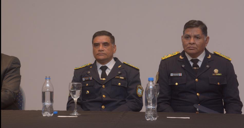 Asumieron los nuevos jefe y subjefe de la Policiacutea provincial