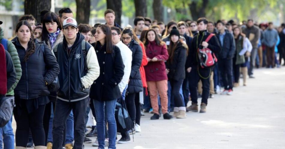 Se duplicoacute la cantidad de personas que cobran seguro de desempleo