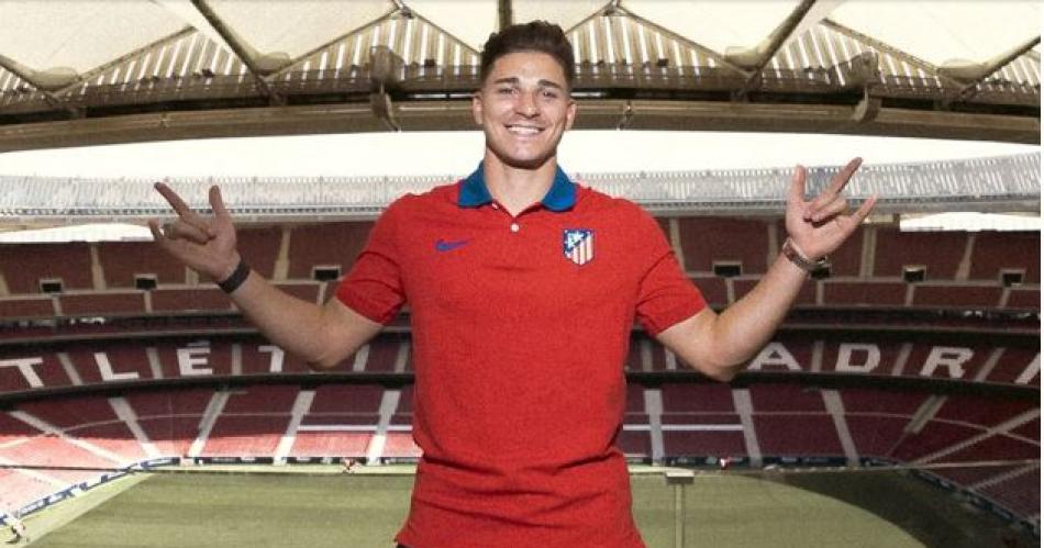 Juliaacuten Aacutelvarez feliz por su llegada al Atleacutetico de Madrid- Estoy muy ilusionado