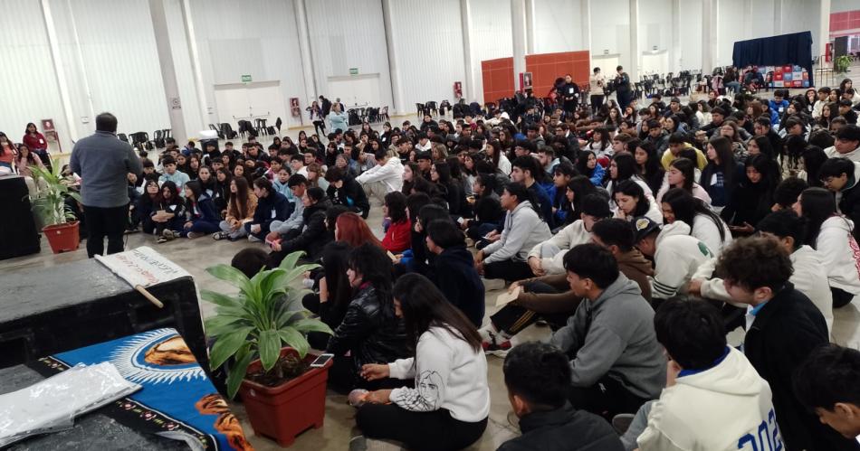 FOTOS  Congreso Juvenil Proyecto de vida la pedagogiacutea de Jesuacutes El Maestro inspiracioacuten de Mama Antula