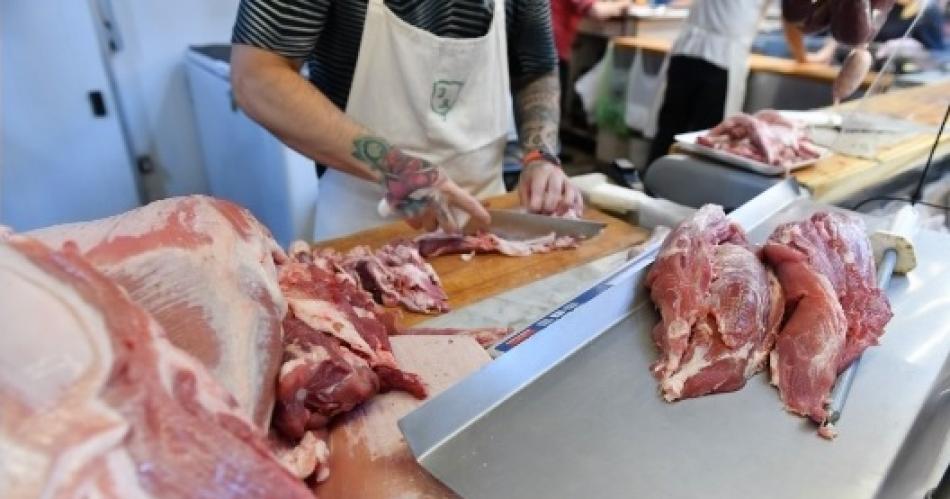 El consumo de carne sigue en pique- es el maacutes bajo de los uacuteltimos 26 antildeos