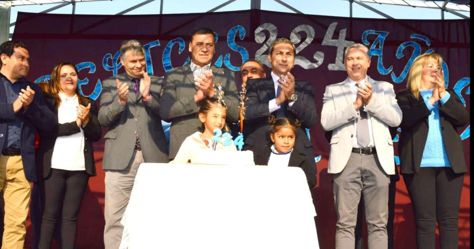 Antajeacute celebroacute sus 224 antildeos con inauguracioacuten de obras