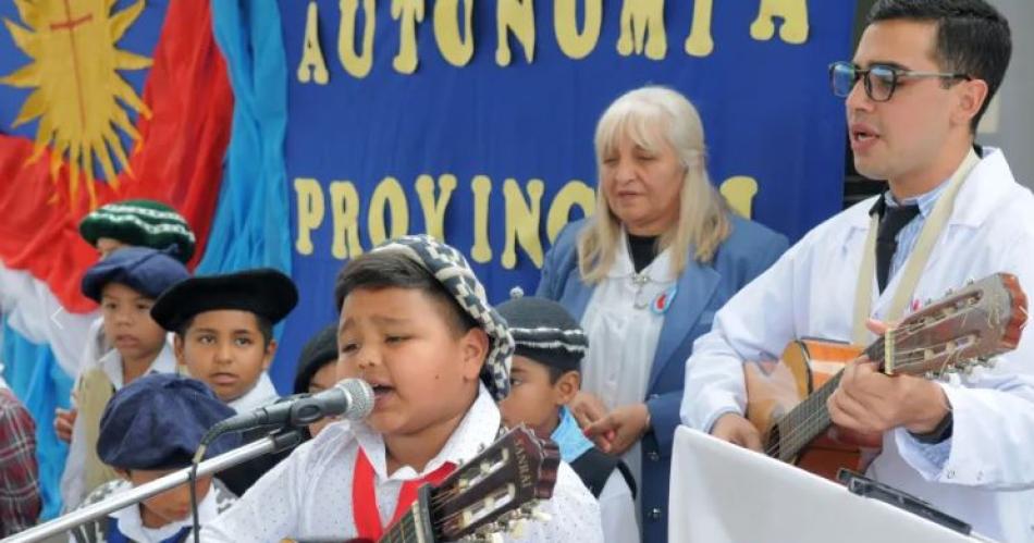 Gero cantaraacute para todos los nintildeos del paiacutes en La Pentildea del Morfi