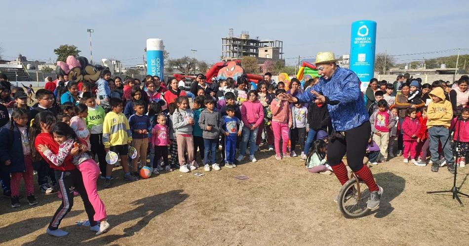 Una gran fiesta cerroacute las actividades para los nintildeos en Las Termas