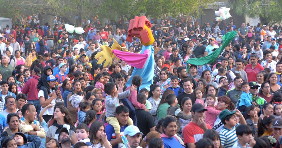 Una multitudinaria participacioacuten tuvo la gran celebracioacuten de los chicos en el Parque Aguirre