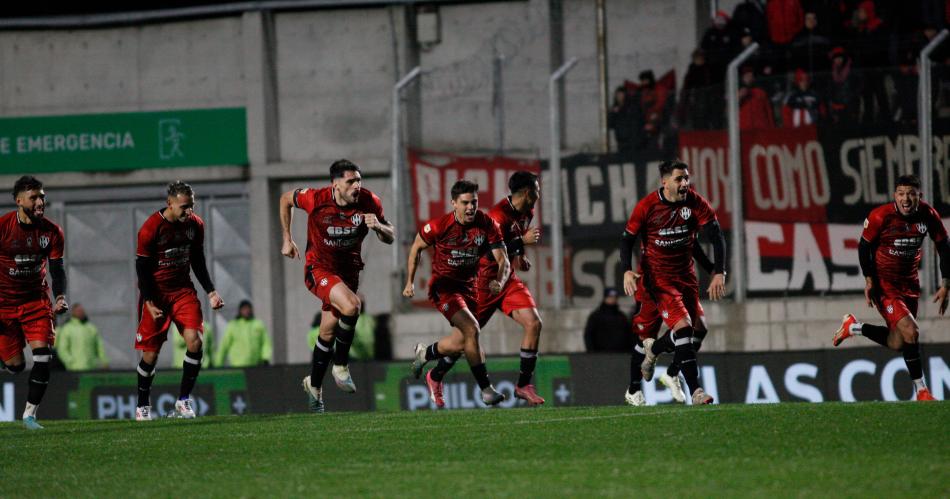 iexclGrande los Ferros Central Coacuterdoba entre los ocho mejores de la Copa Argentina