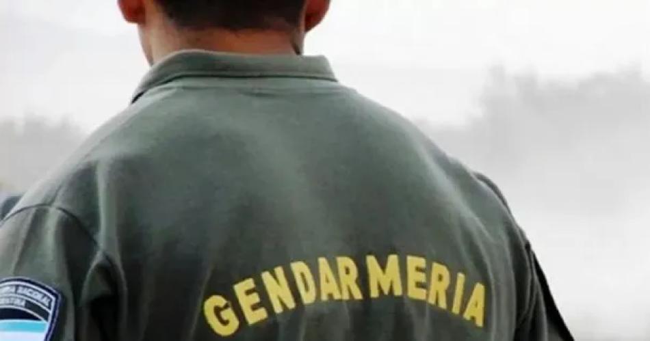 Horror- gendarme asesinoacute a su pareja quiso matar a su suegra y luego se suicidoacute