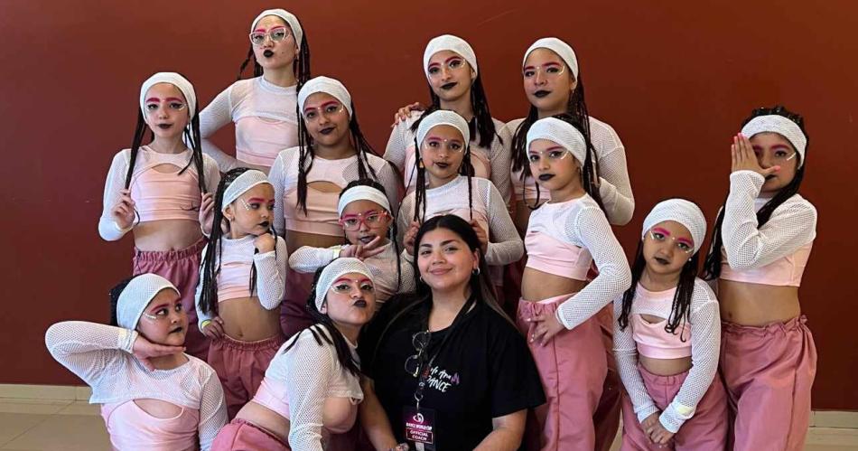 Academia Curvas Fit Dance del Barrio Vinalar clasificoacute a la final Latinoamericana