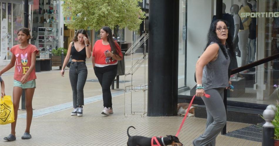 Santiago tendraacute una primavera con temperaturas superiores a la normal