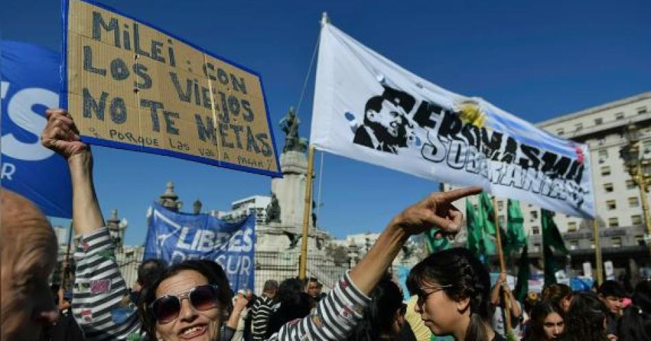 La marcha multuisectorial en el Congreso- (Fotografía Agencia Noticias Argentinas Juan Vargas)